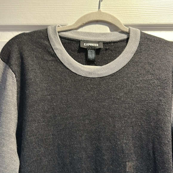NWT! Express Men’s Merino Wool Gray Colorblock Crew Sweater L - Picture 5 of 8